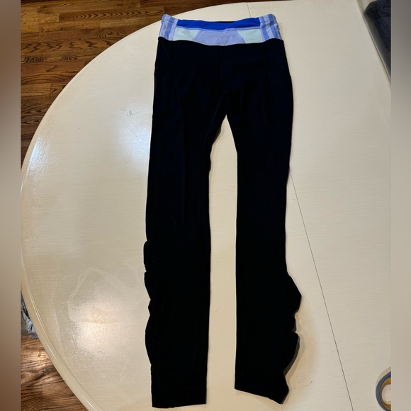 lululemon leggings size 4 - Picture 3 of 4